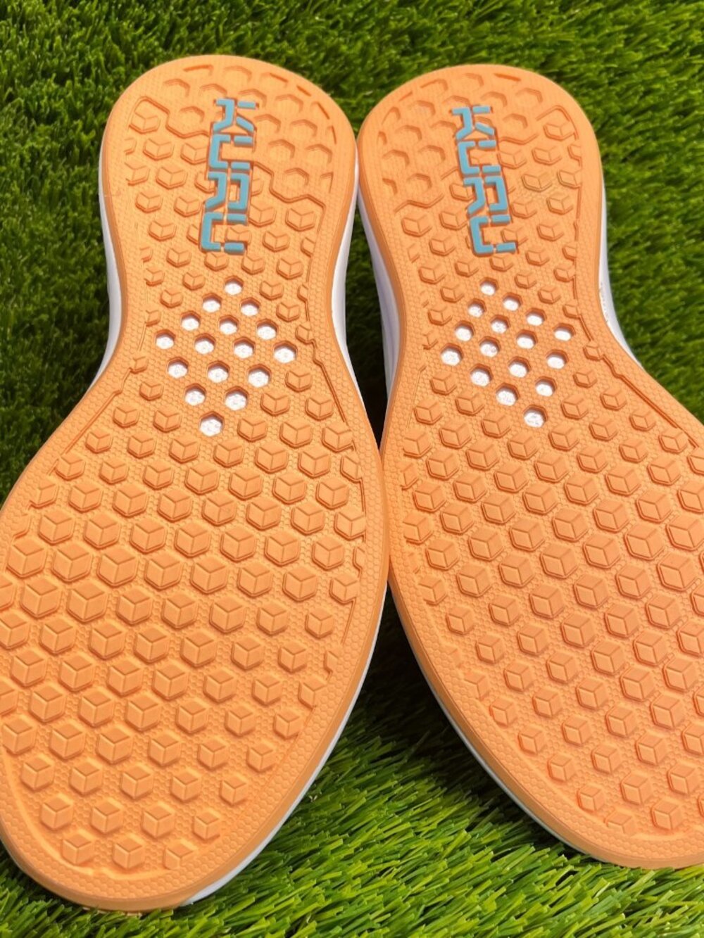 Kuru Atom Slip On Womens Size 7.5 White Blue Gum Athletic Walking Shoes Sneakers - Picture 7 of 10
